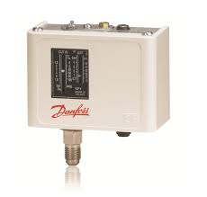 Danfoss LP-IND4561 Protocal converter RS232/422/485 W/- USB PORT